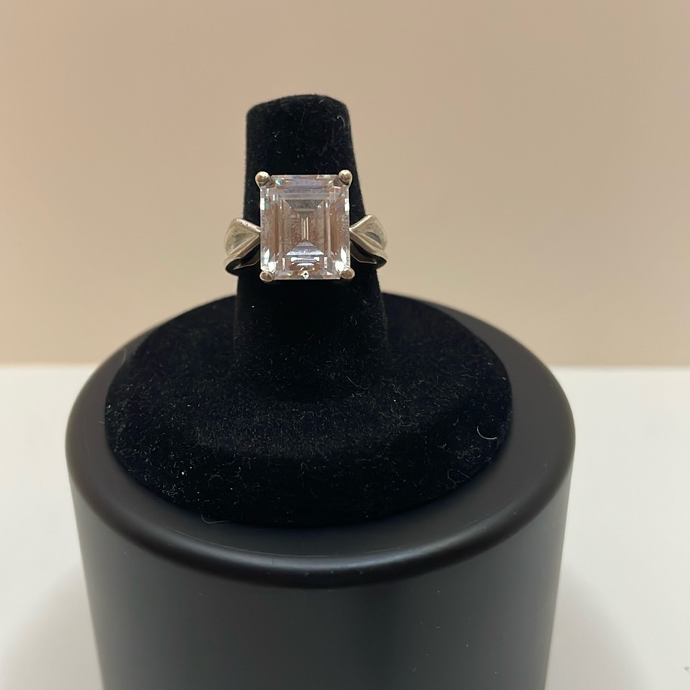 Sterling Silver with cubic zirconia Ring